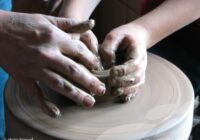 Babītē izveidota keramikas darbnīca dizaina priekšmetu radīšanai