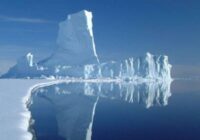 Apdraudētas miljoniem cilvēku dzīvības: kādas ir ledāju kušanas sekas Arktikā