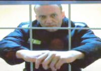 Svētdien daudzās pasaules pilsētās notiek akcija ieslodzītā Krievijas opozīcijas līdera Navaļņija atbalstam