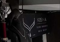 VIDEO Amizanti: no juvelieru veikala nozog dimanta kaklarotu. Jūs neticēsiet, kurš ir zaglis