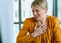 Ne tikai sāpes krūtīs: kā atpazīt infarktu agrīnā stadijā. Tu vari kādam palīdzēt…