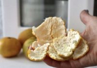 Nekad neizmetiet mandarīnu mizas: neaizstājams lieta mājsaimniecībā 