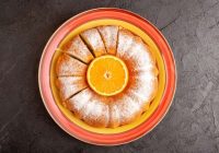 Apelsīnu pīrāga pagatavošana, izmantojot tikai 3 sastāvdaļas: salds un aromātisks deserts