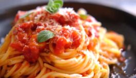 Šo recepti man pačukstēja draugs, kurš kādreiz strādāja Milānas restorānā: labākais spageti ēdiens, kāds jebkad pagaršots