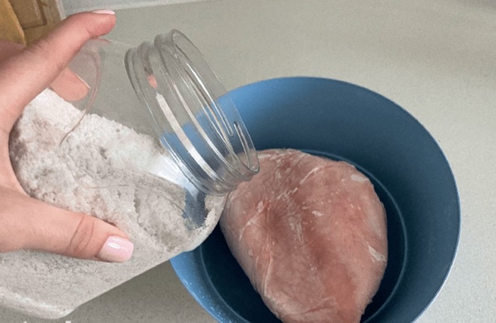 How to Defrost Frozen Meat Quickly with Salt