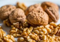 Kā pagatavot panējumu no riekstiem – padomi, kā vēl var cept gaļu, zivis un dārzeņus