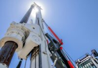 Naftas cenas sarūk, pēc tam kad OPEC paziņo par naftas ieguves apjoma palielināšanu