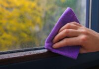 Lai kondensāts vairs neveidotos uz logiem, es izmantoju šo “seno” triku, ko man ieteica tīrīšanas eksperte no Jelgavas