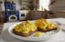 Omletes būs īpaši gaisīgākas un gardākas, ja olām pievienosi vienu vienkāršu papildu sastāvdaļu