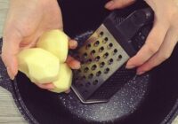 Ja man ir dažas olas un pāris kartupeļu, vienmēr gatavoju šo gardo recepti — pildījumu var mainīt un gatavot kaut katru dienu Ja man ir dažas olas un pāris kartupeļu, vienmēr gatavoju šo gardo recepti — pildījumu var mainīt un gatavot kaut katru dienu