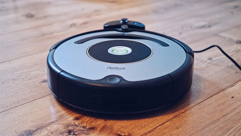 5 iemesli, kāpēc iegādāties robotu putekļsūcēju