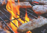 Steiks vienmēr ir sulīgs un garšīgs, ja vispirms veicat vienu soli, ko vienmēr dara steiku restorāni Steiks vienmēr ir sulīgs un garšīgs, ja vispirms veicat vienu soli, ko vienmēr dara steiku restorāni