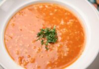 Zupas kļūs maigākas un biezākas, ja pievienosi vienu sastāvdaļu — ne krējumu un ne miltus