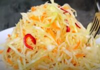 Tagad šie ir mani mīļākie kāpostu salāti — esmu nogaršojusi daudz receptes, bet vienmēr atgriežos tikai pie šīs